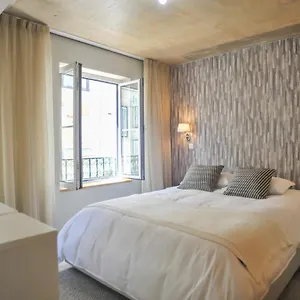 Madragoa Modern Lisbon