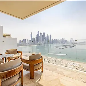Five Palm Super Luxury With Full Sea Views Dubai
