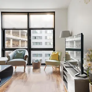 Londwell, Canary Wharf River Thames Penthouse London